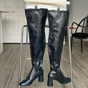 Zara thigh high heeled black boots size 6 New
